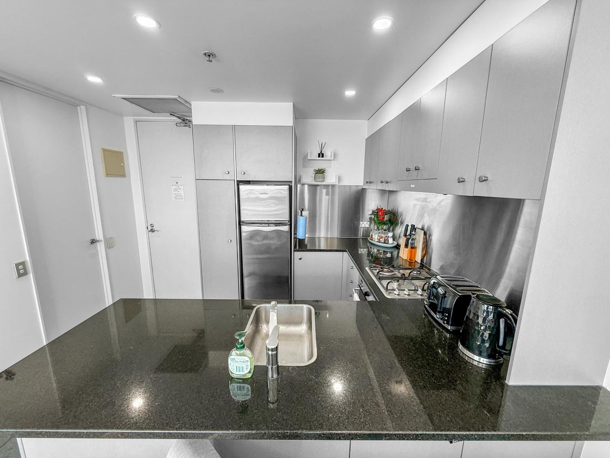 Le Mirage- Stylish, Central Apartment With Pools, Sauna, More Auckland Buitenkant foto