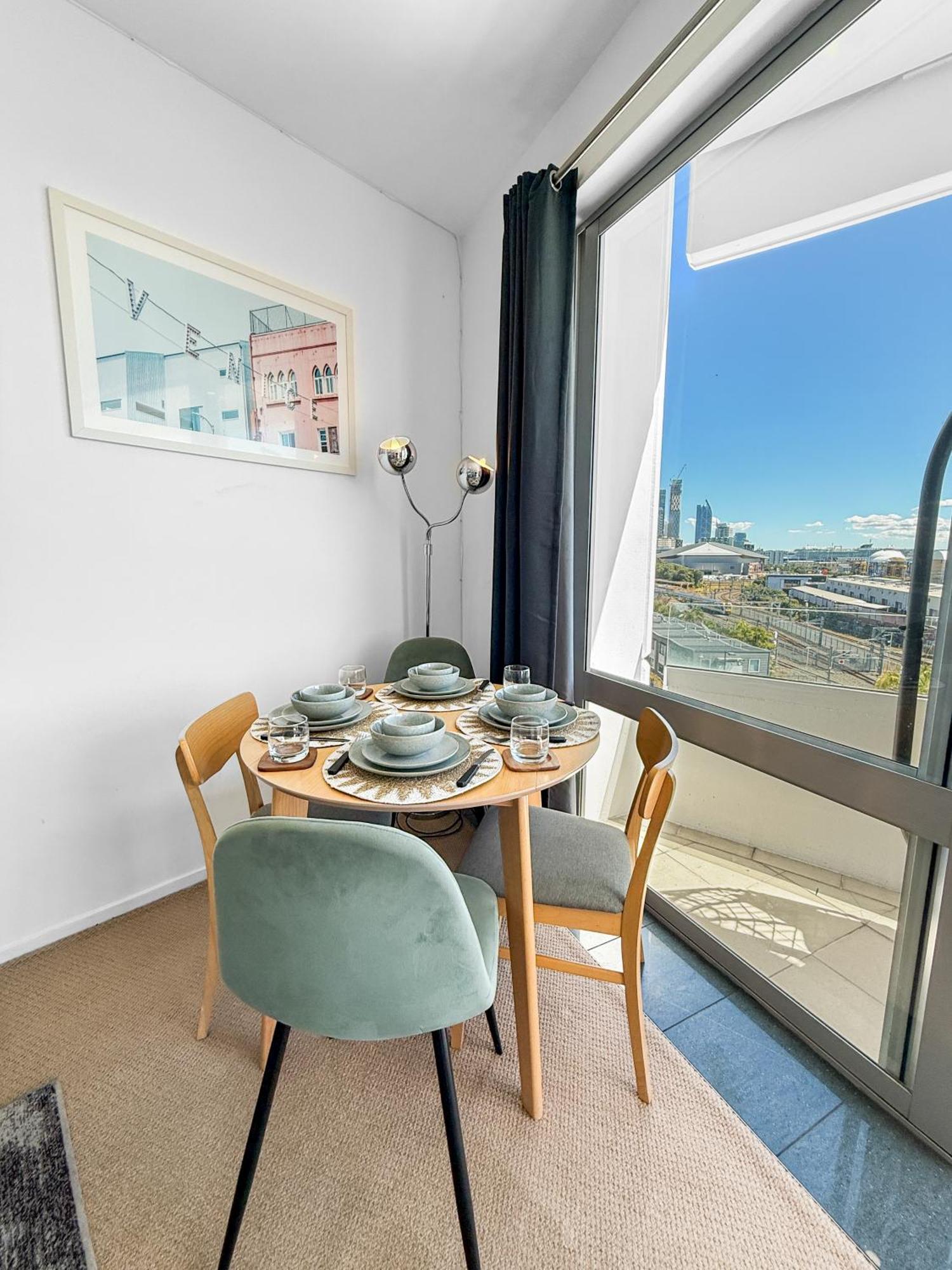 Le Mirage- Stylish, Central Apartment With Pools, Sauna, More Auckland Buitenkant foto